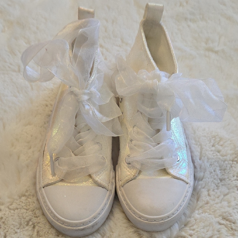 Girls White Iridescent High-Top Sneakers with Sheer Ribbon Laces - Picture 3 of 7